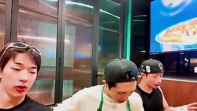 NEXZ finds MYP in Singapore in first overseas vlog
