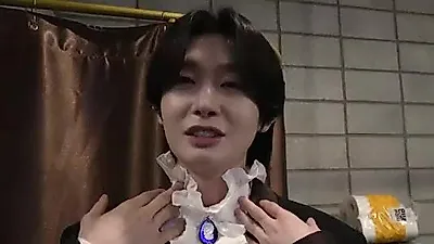Kim Yong-bin reveals unexpected charms in concert behind-the-scenes