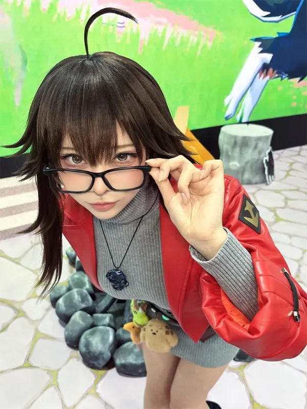 Model Ram perfectly recreates NPC 'Molly's' signature horn-rimmed glasses and hairstyle