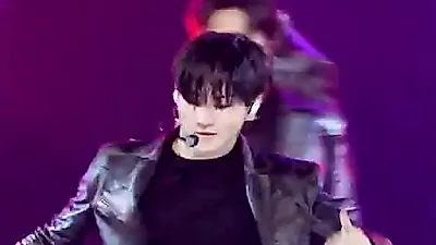 ENHYPEN's Jungwon Delivers Total Immersion on the 'Bloody Paradise' Stage