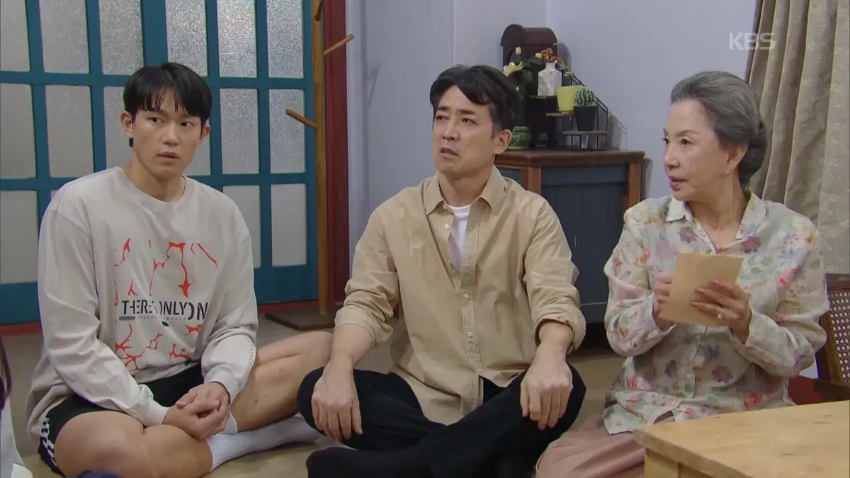 Go Eun-seol of 'Trap of Desire' Shares Heartfelt Gesture with Family Using Her First Paycheck