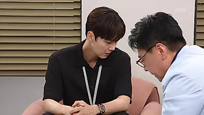 Yoon Jong-hoon vows to sever ties with father over slush fund scandal