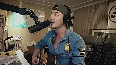 Roy Kim reimagines Muse's 'Time is running out'