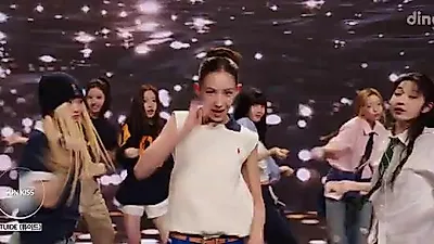 TUIDE proves stage presence with choreography for every album track