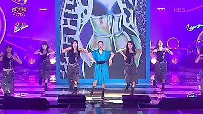 Kim Wan-sun dominates 'Open Concert' stage with 'Only Mine' live performance