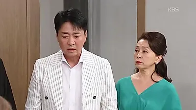Lee Ho-jae collapses after Yoon Da-hoon's shocking confession in 'Our Happy Days'