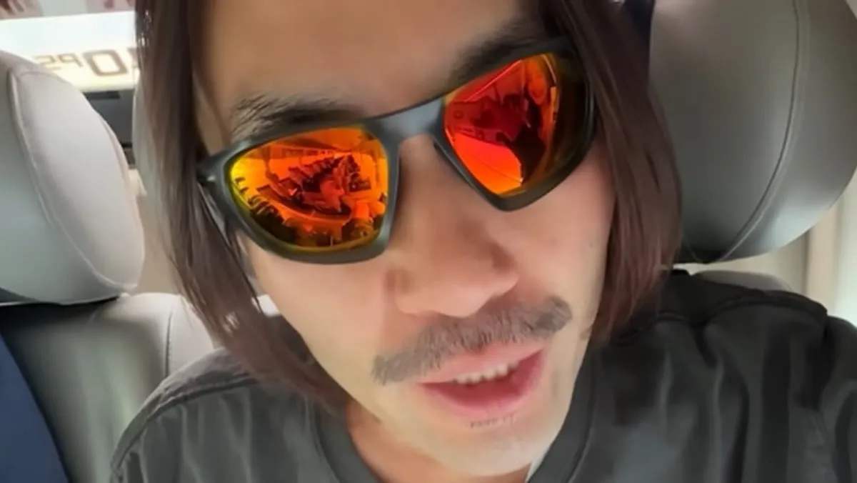 Noh Hong-chul tiết lộ việc phải chi trả hóa đơn taxi đắt đỏ trong chuyến du lịch Đức qua kênh YouTube