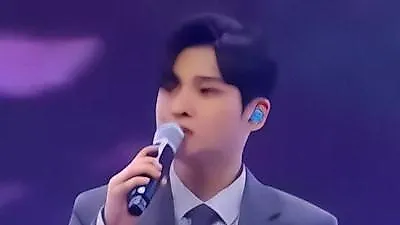 Sung-ri showcases versatile trot range from solo to group stages