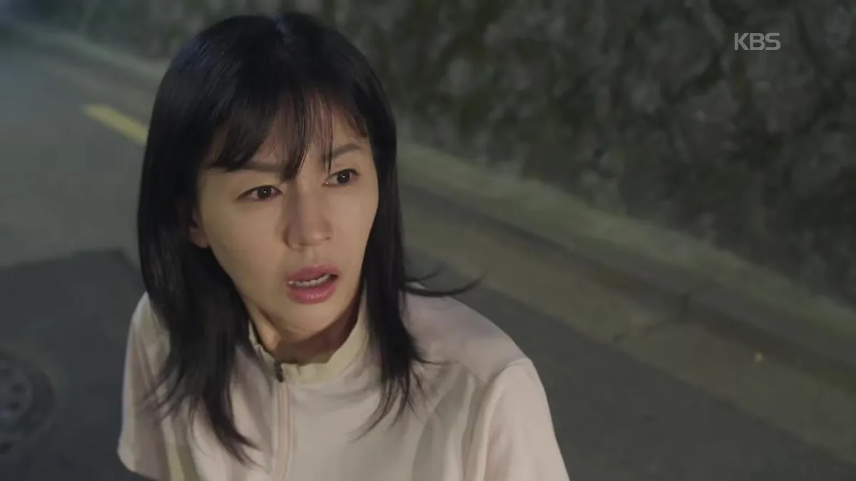 Jang Seo-hui collapses after failed revenge against Seo Yoo-jeong in 'A Trap Called Desire'