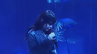 Choi Yuri delivers emotional 'Travel' cover at fan concert