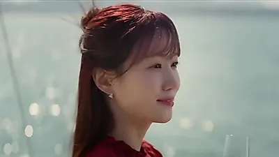 Park Eun-bin faces memory fragments and a missing pendant in 'Spooky Romance'