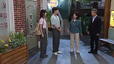 Kim Hye-ok and Sunwoo Jae-duk offer warm comfort to Yun Jong-hun