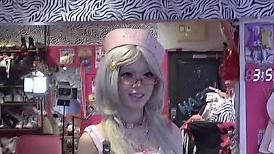 UNIS se transforma con el estilo Gyaru de los 2000