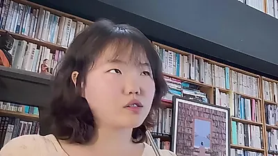 LEE SUHYUN bets on 'raw' charm, teasing 2026 AKMU concert