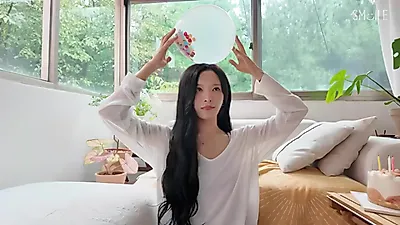 Billlie Suua showcases natural charm in birthday photoshoot vlog