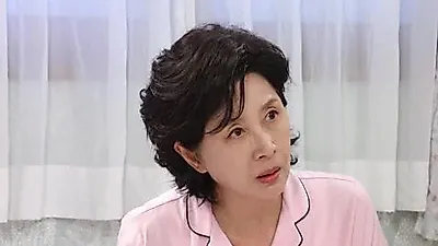 Kim Hye-ok empathizes with Yoon Jong-hoon's suppressed anger in 'Our Happy Days'