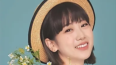 Kang Hye-yeon lanza su primer álbum de estudio 'Sunday Haeyeon'