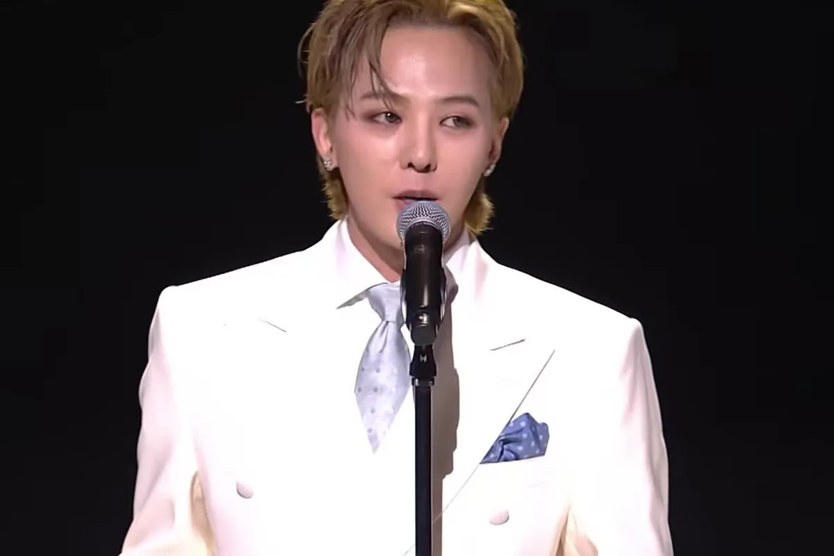 G-DRAGON ofrece un mensaje de paz en la ceremonia de apertura del 48.º Comité del Patrimonio Mundial de la UNESCO