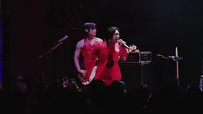 POSER showcases raw band sound with gritty 'mutt' live performance