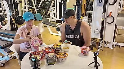 Hwang Jung-eum Gets Wiped Out Training with Julien Kang, Then Enjoys a Ramen Mukbang