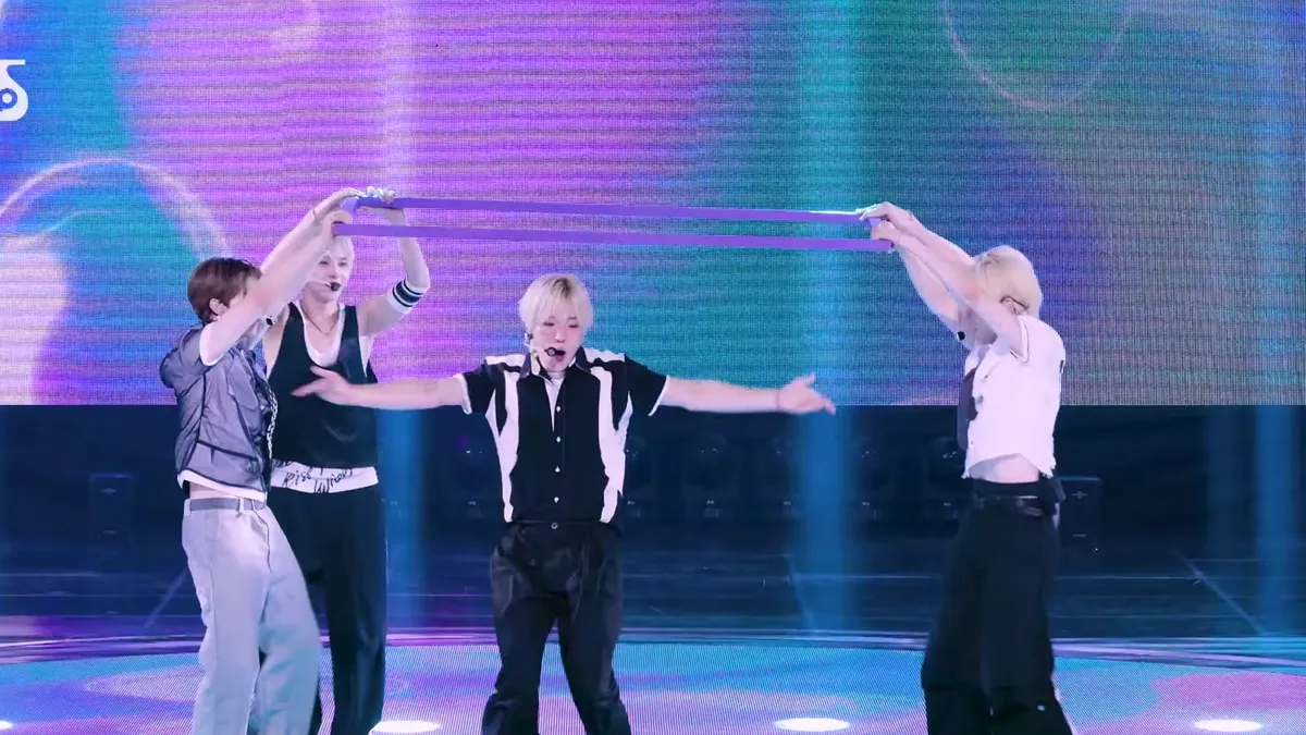 POW presenta su vibrante actuación de 'Flavor' en SBS Inkigayo