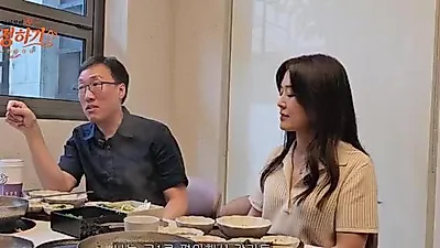 Lee Seon-jeong shows chaotic sibling chemistry with twin brother