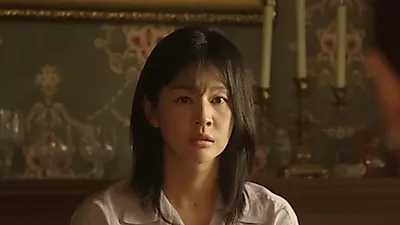 Joo Sae-byeog confronts Jang Seo-hui in 'A Trap Called Desire'