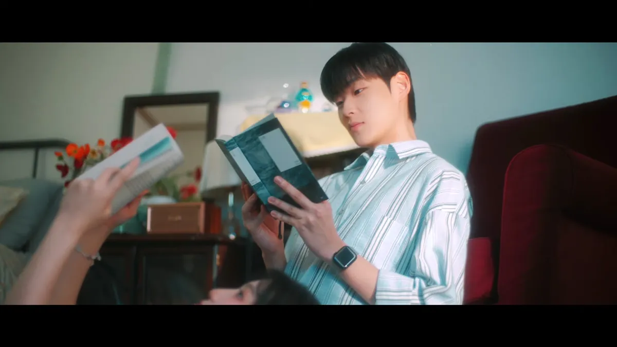 Kang Min-jeong releases 'Hello, My Name is PM 2.5' music video