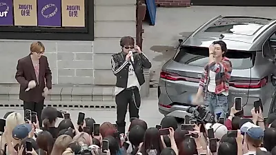 WINNER sorprende con un concierto sorpresa en las calles de Hongdae
