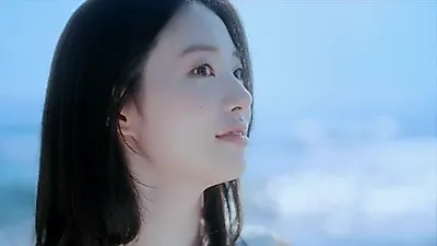 LEE SUHYUN hits 1 million views in 4 days with 'Blue Coral Reef'