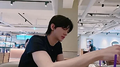 DRIPPIN（ドリップピン）、香水選びからグルメ巡りまで、等身大の日常を収めたVLOGを公開