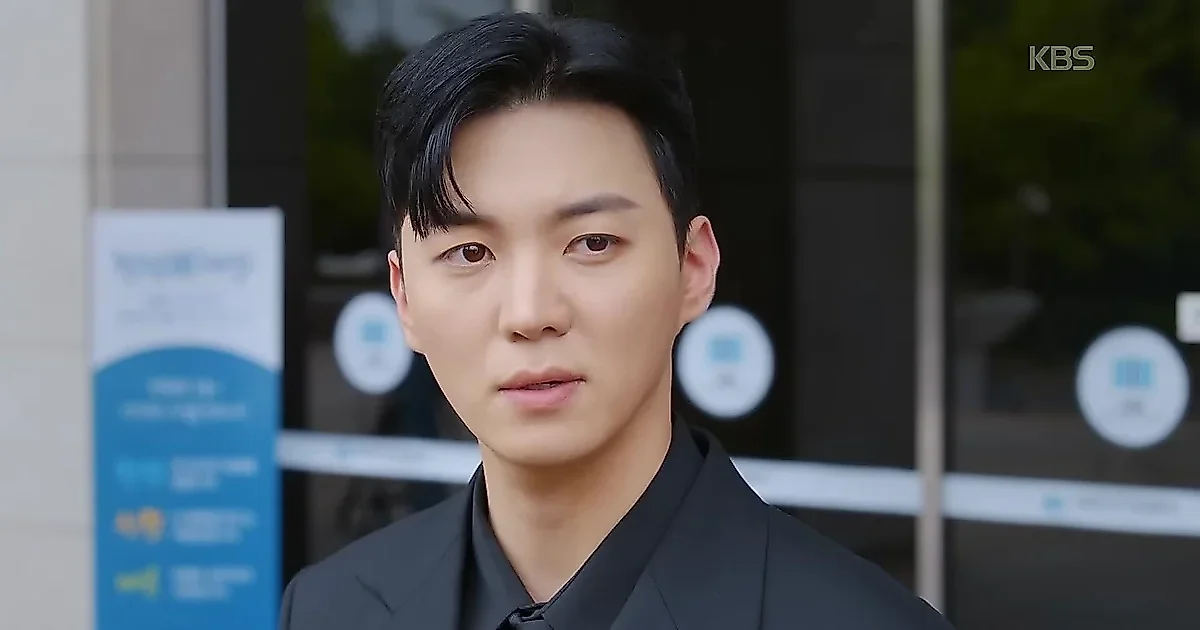 Park Hyun-june's bombshell: 'I am not Park Tae-woo's son'