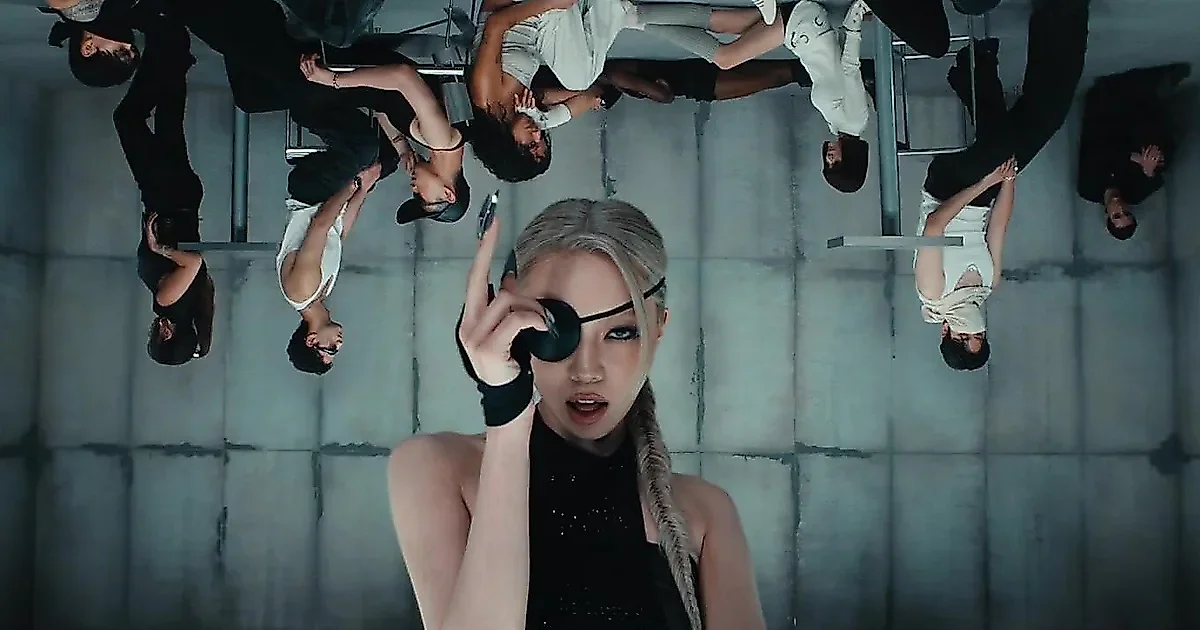 MEOVV tung MV 'TALK' thuộc EP thứ hai 'CRASH'