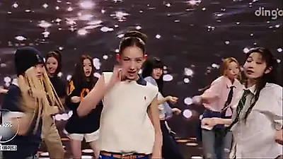 TUIDE proves stage presence with choreography for every album track