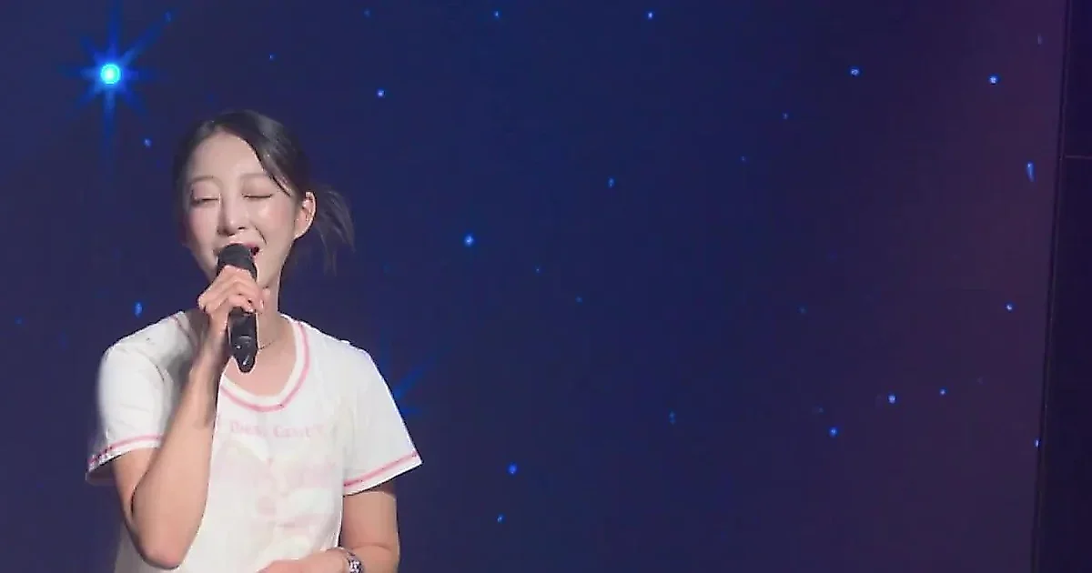 Seo Hye-lin bày tỏ sự gắn kết tại fan-meeting: "Như đang trò chuyện cùng bạn cấp 3"