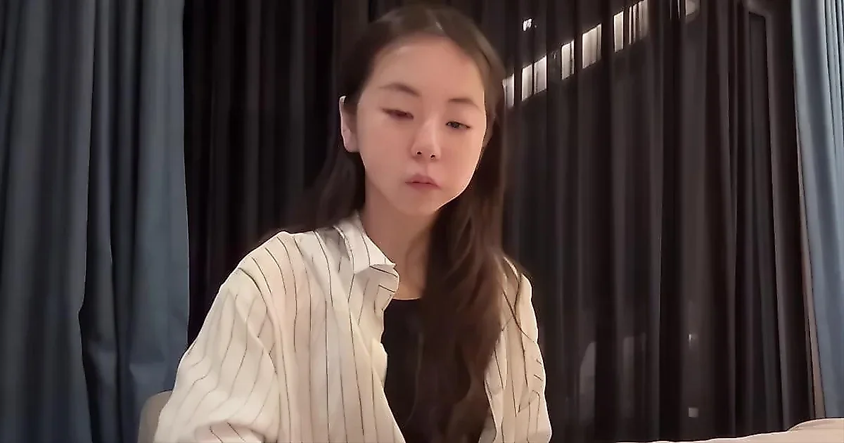 Ahn Sohee visits Gangneung with family after 10 years