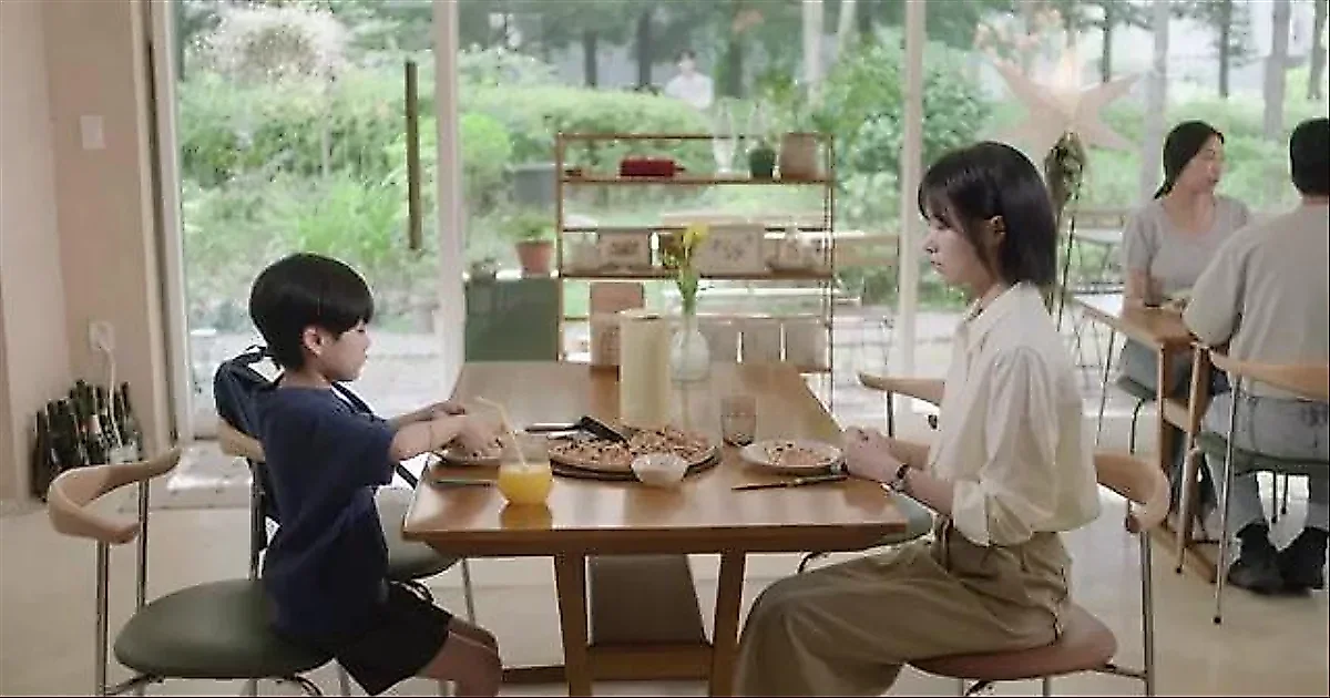 Jung Bo-min's memory loss sparks tension in 'Love on the Menu'