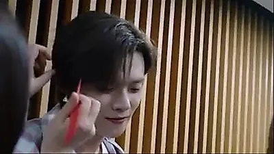Yeonjun shows relaxed charm in 'Ice Cream' challenge behind-the-scenes