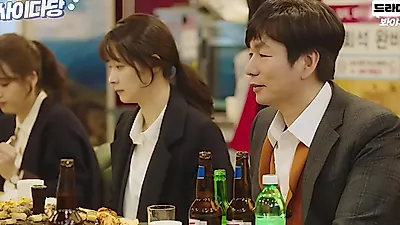 Go Ara defies Sung Dong Il's outdated lectures in Miss Hammurabi