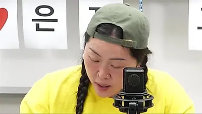 Lee Eun-ji shares self-esteem advice for body image struggles