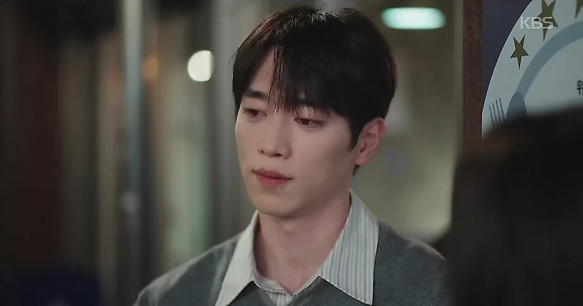 Seo Kang-joon salva a Jo Ah-ram en una tensa toma de rehenes