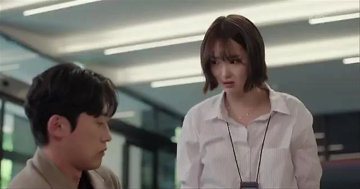 Min Jin-woong and Lee Joo-yeon Probe Yoon Yoo-sun's Opposition, a Key Clue to the Conflict in 'Love Is Coming'