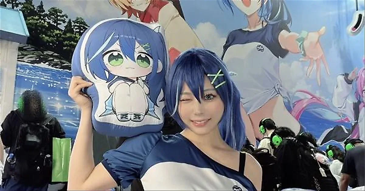 Shinonome Umi personifica a Nika de Pearl in Blue en el TGS 2026