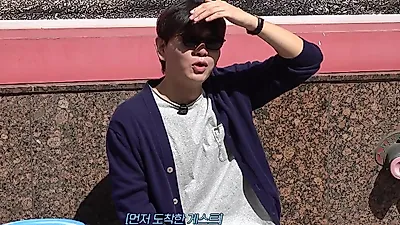 Lee Hyun-yi visits Namdaemun Market for children's clothing shopping