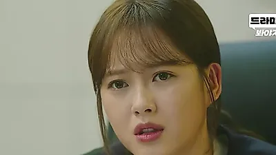 Go Ara's transformation as a self-taught judge in 'Miss Hammurabi'