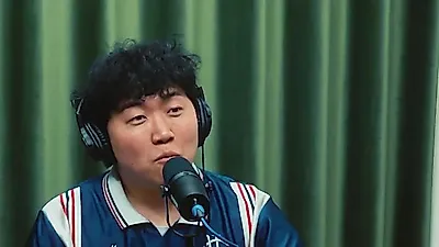 Eldest sons discuss the emotional distance in sibling relationships