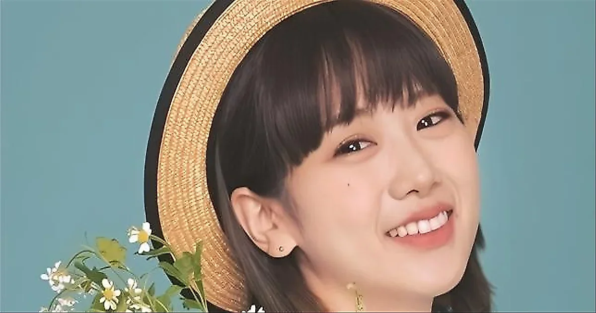 Kang Hye-yeon lanza su primer álbum de estudio 'Sunday Haeyeon'