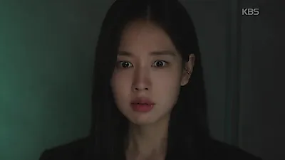 Lee Joo-ahn pressures Song In-ha amid director's return conflict in 'A Love Other Than Yours'