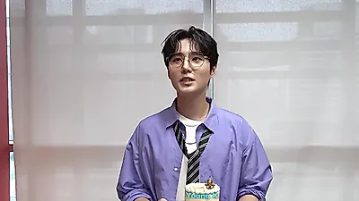 Young K reveals sincere side behind the scenes of 'Shut The Door'
