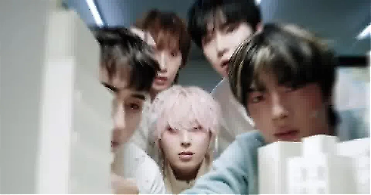 ONEWE cautiva con 41 segundos de inmersión en el teaser de 'Scenario'